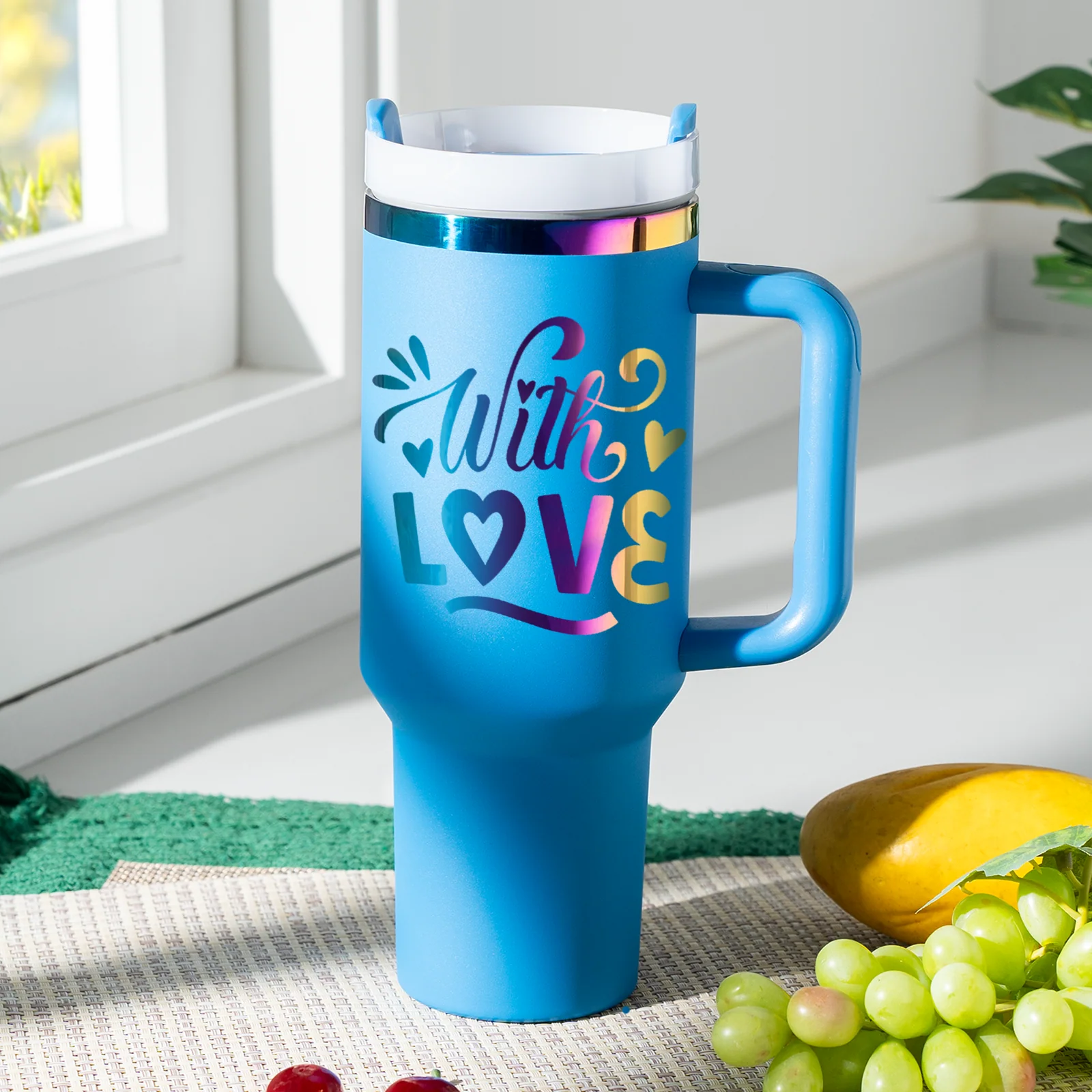 Tiefblau bis irisierender Edelstahl-Tumbler mit abnehmbarem Griff (40 oz) - Image 2